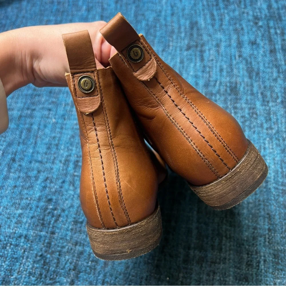 Olukai Malie Chelsea Boots in Rum Brown Leather Women's Size 7 Booties Pull On